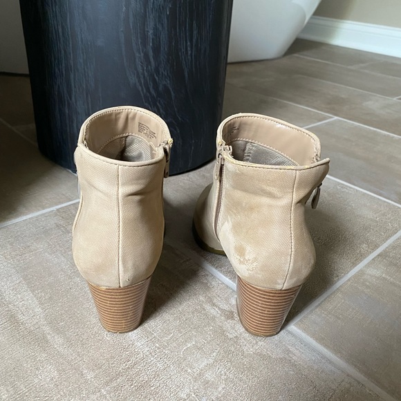 Style & Co Beige Booties in size 8 - Picture 5 of 10